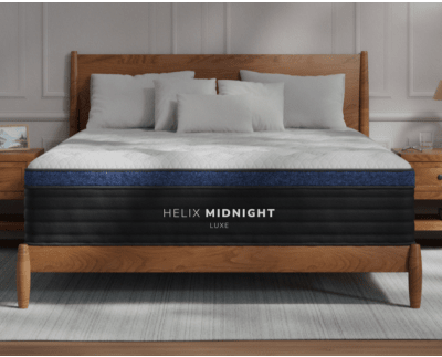 Product page for Helix Midnight Luxe Mattress