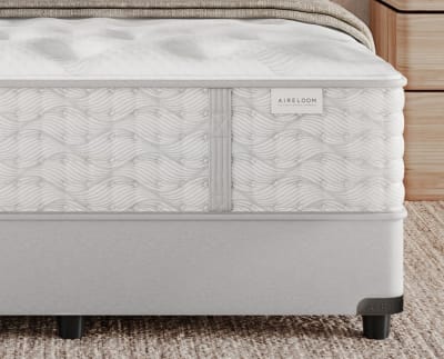 Product page for Aireloom® Preferred Lido Streamline™ Luxury Firm Mattress