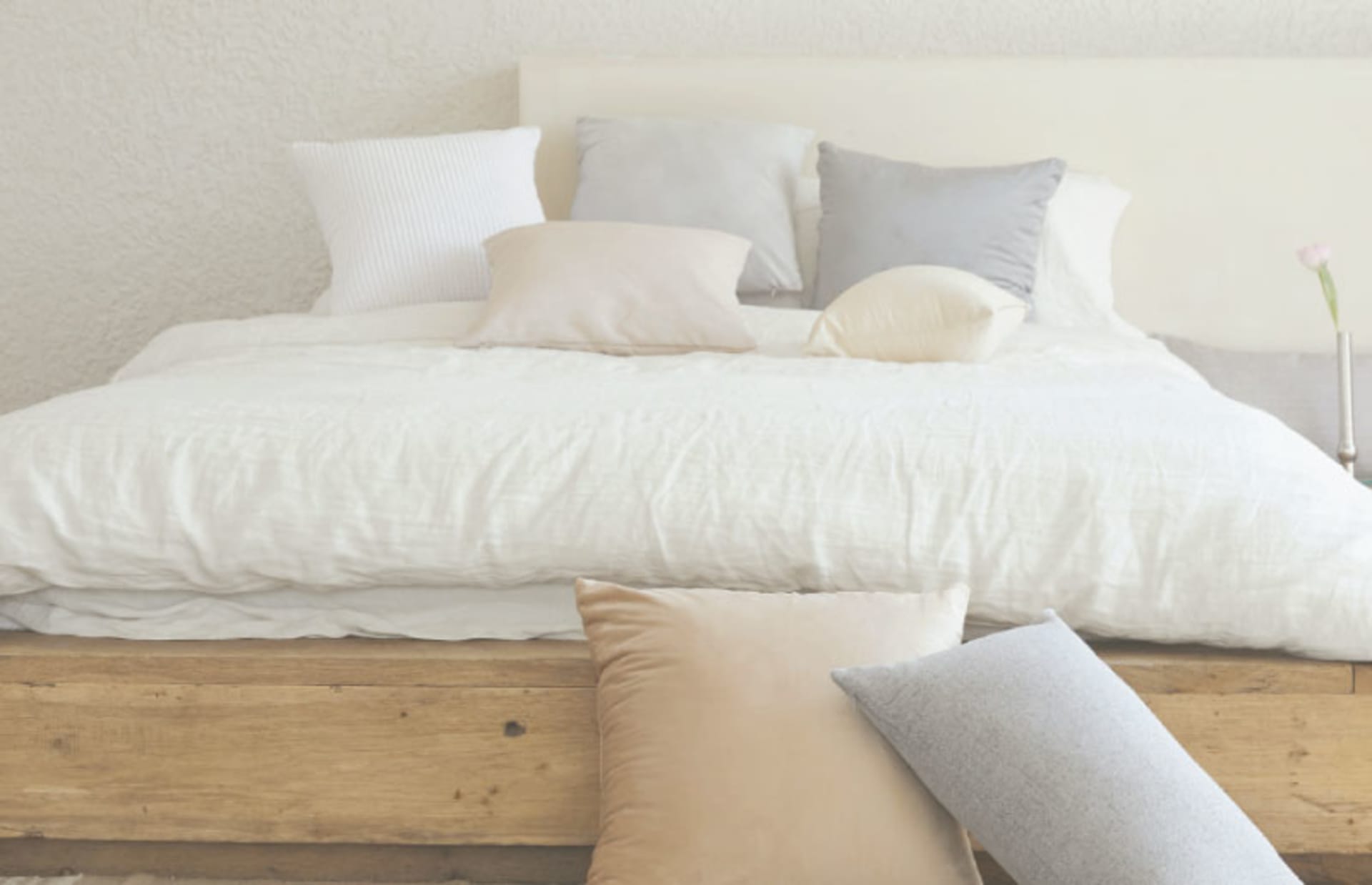 Blog page for Pillows 101: Everything You Need To Know About Pillows