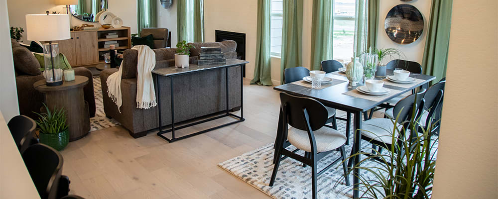 Lumen Dining Set