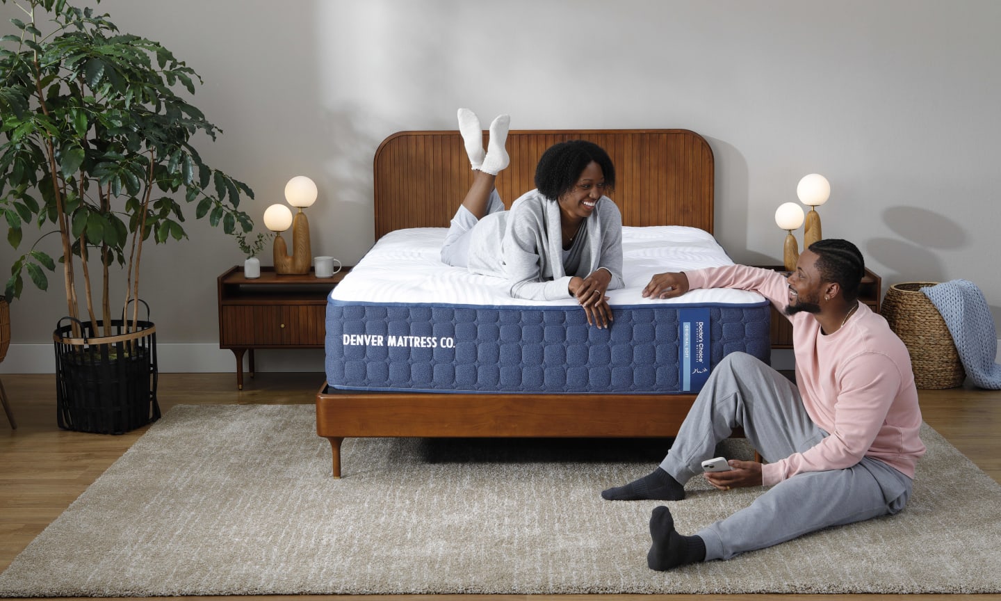 People around the Doctor's Choice soft mattress