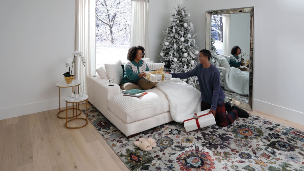 Haven Chaise Holiday Decor