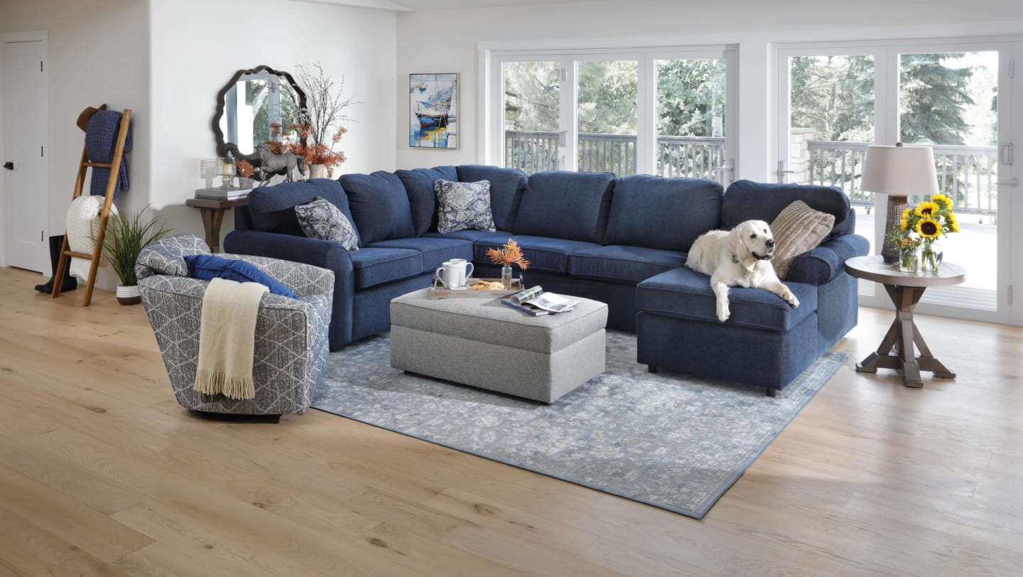 Bromley 3 Pc. Sectional in contemporary room