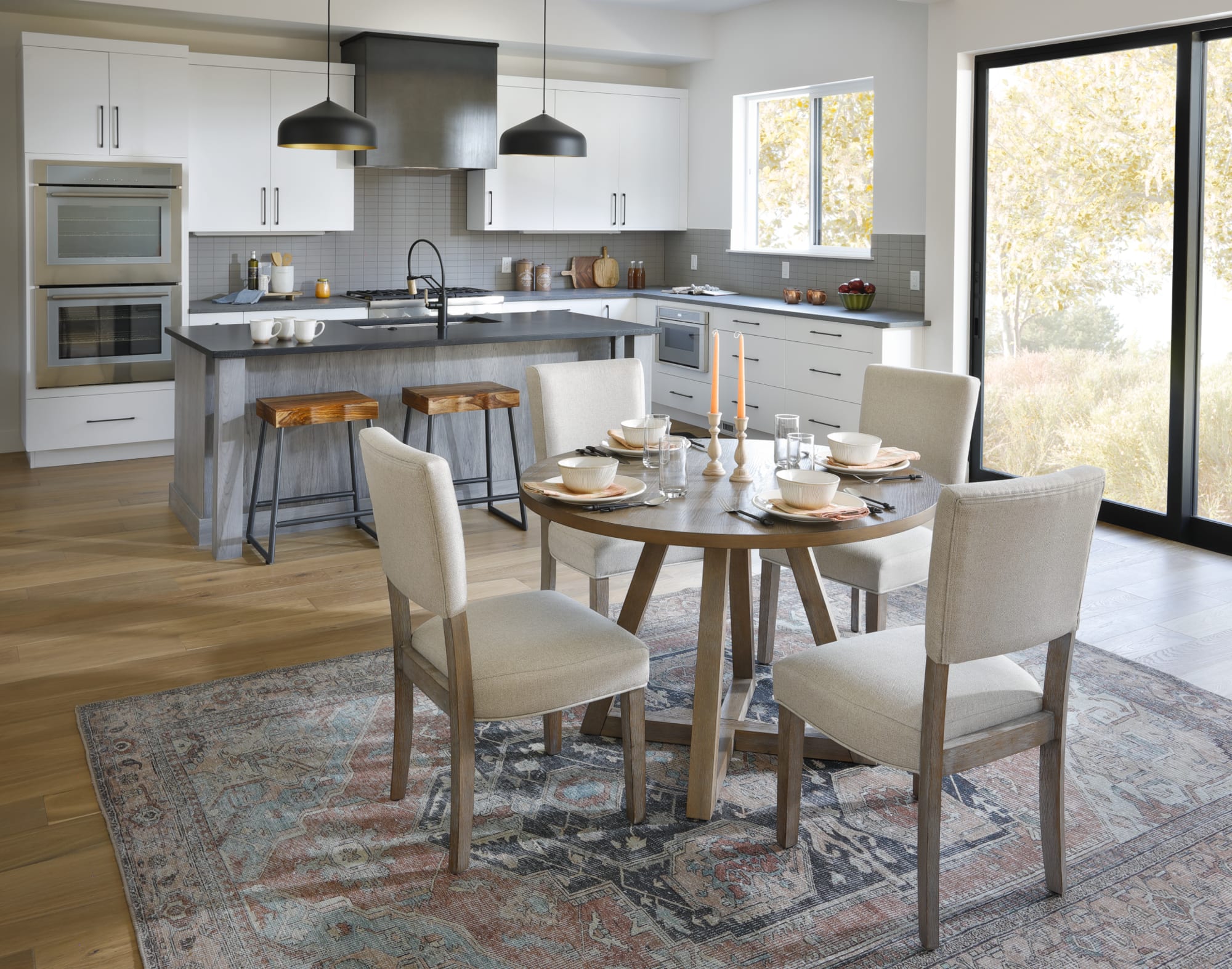 Acorn Dining Set