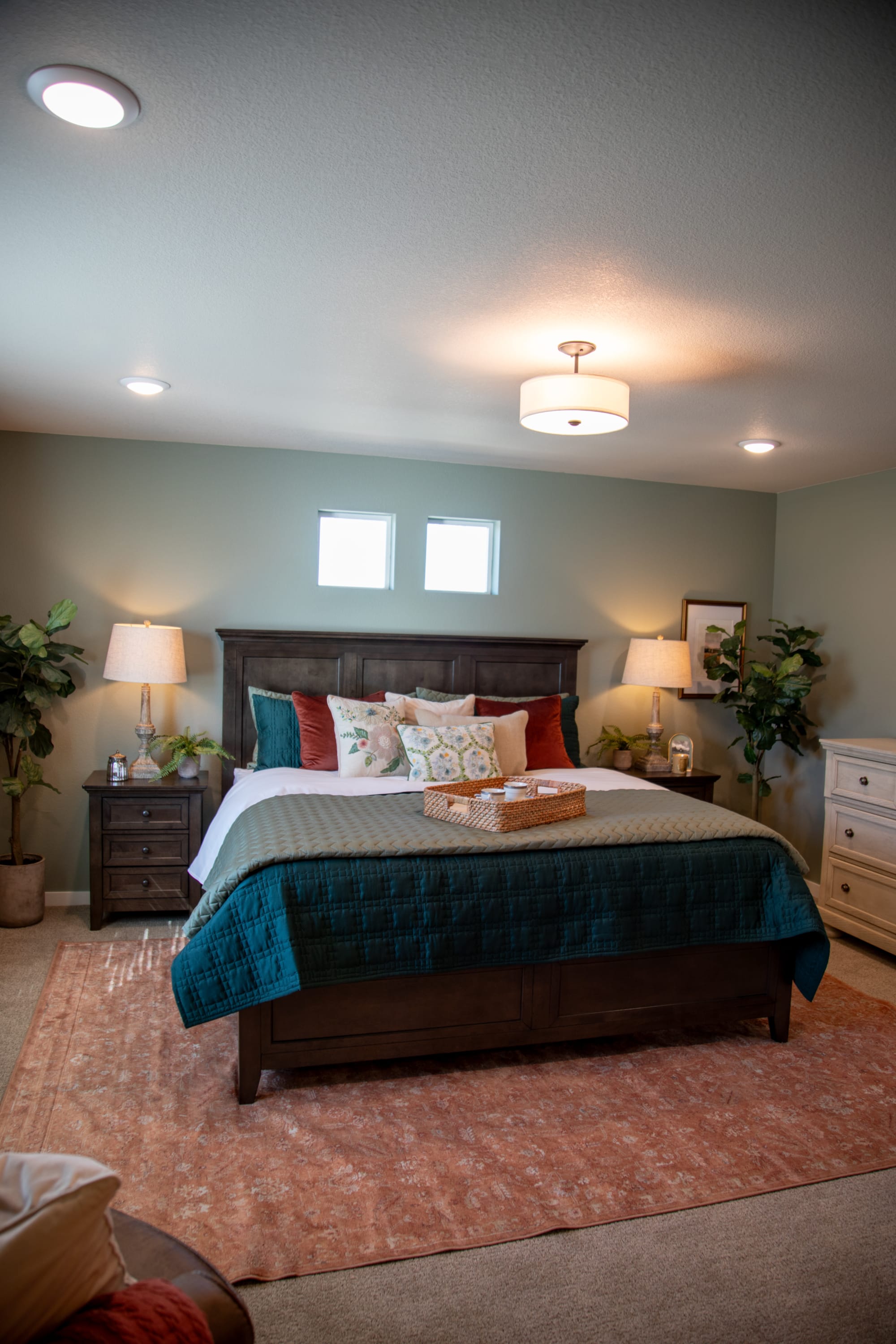 Bering Panel Bed