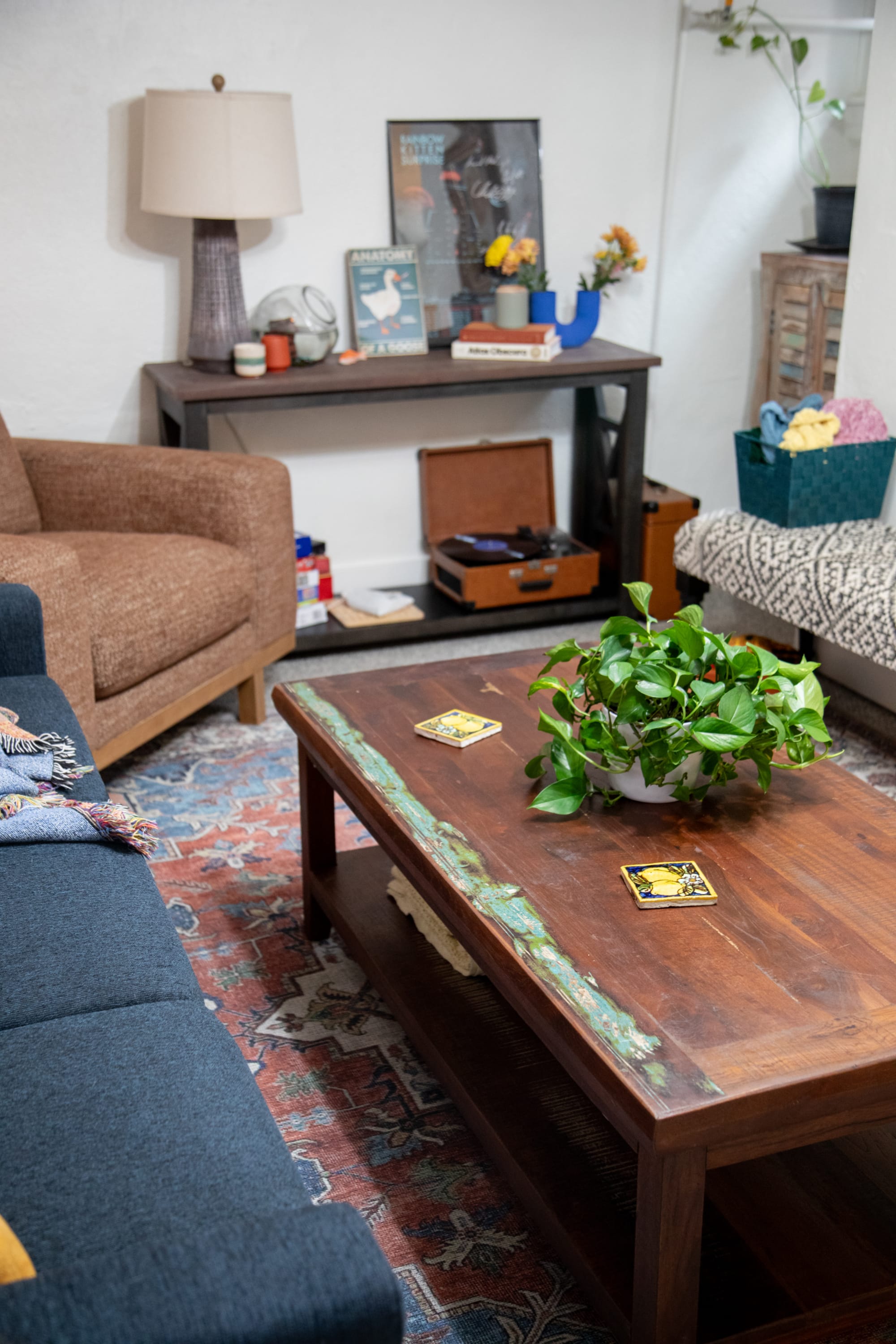 Antiqua Coffee Table