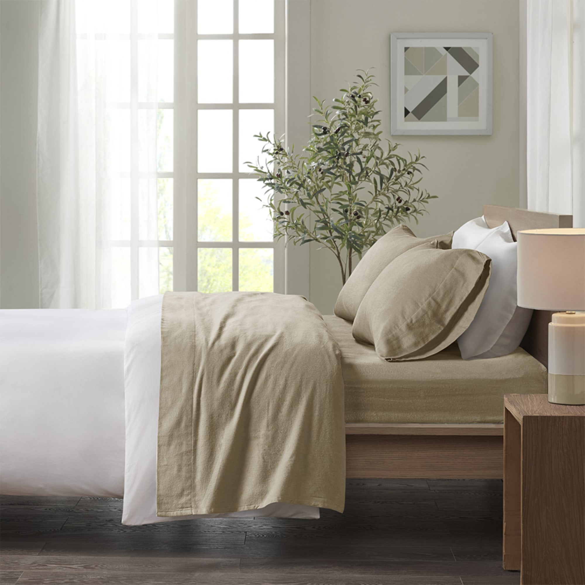 Cozy Cotton Flannel Printed Sheet Set Hero/Room Shot