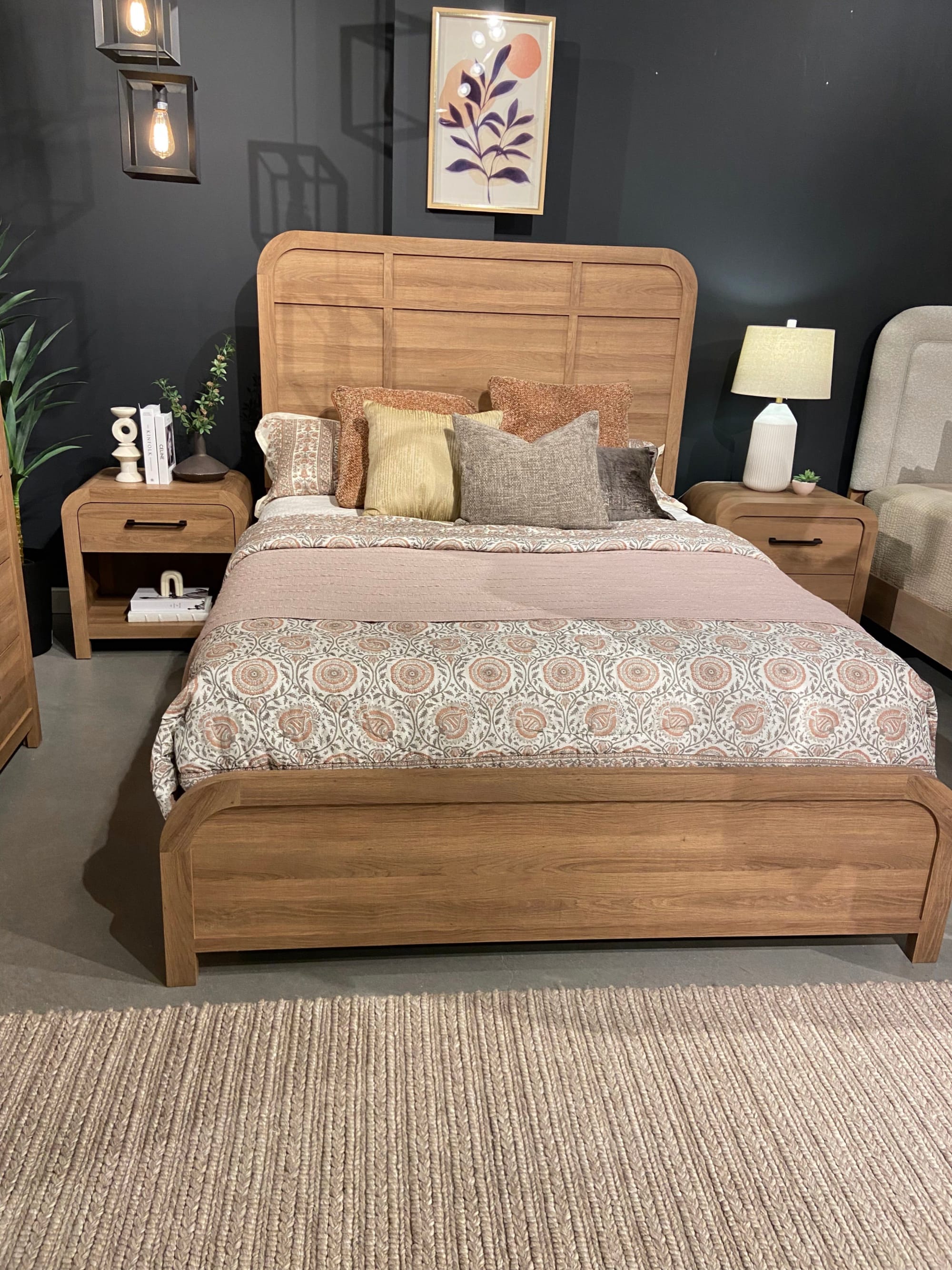 CurvedBedFrame