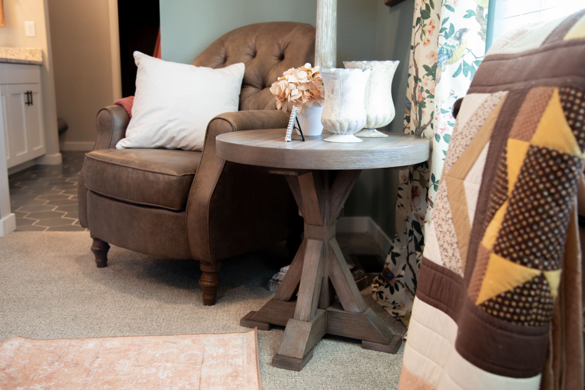 Theodore Round Table