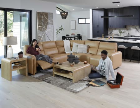 Rumor Power Reclining Sofa in modern living room