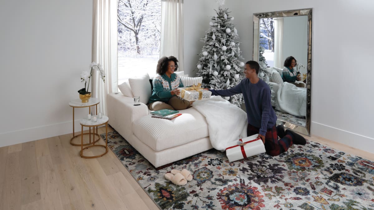 Haven Chaise Holiday Decor