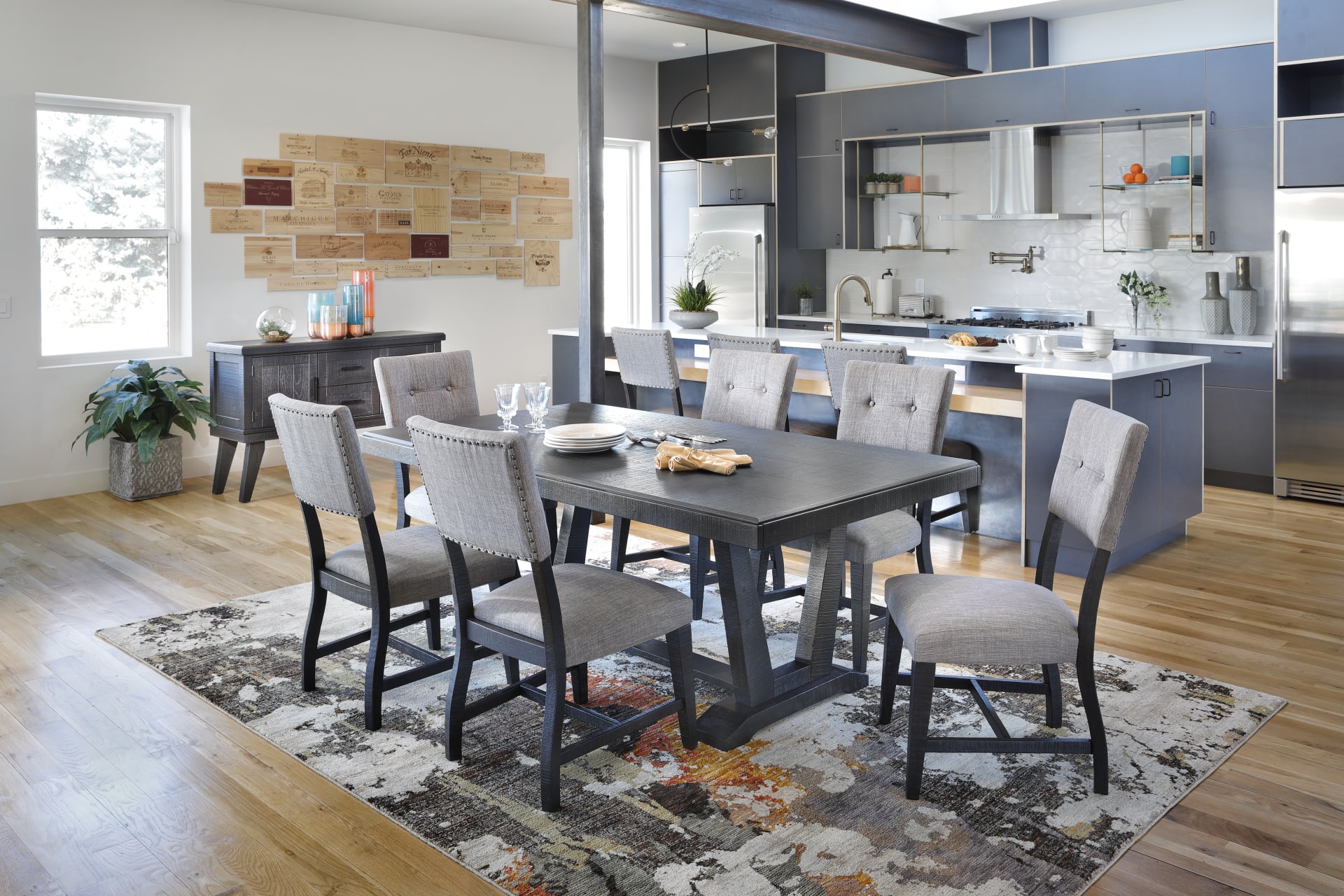 Castle Rock Dining Set