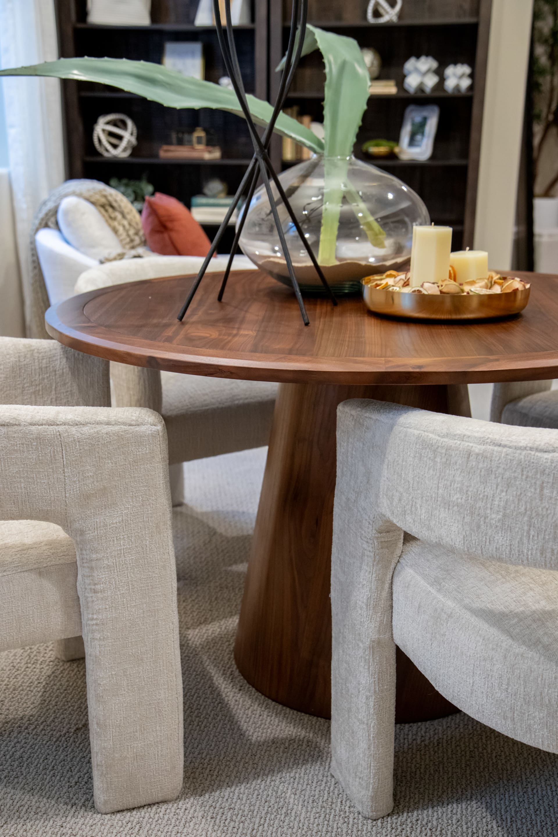 Nash Round Dining Table
