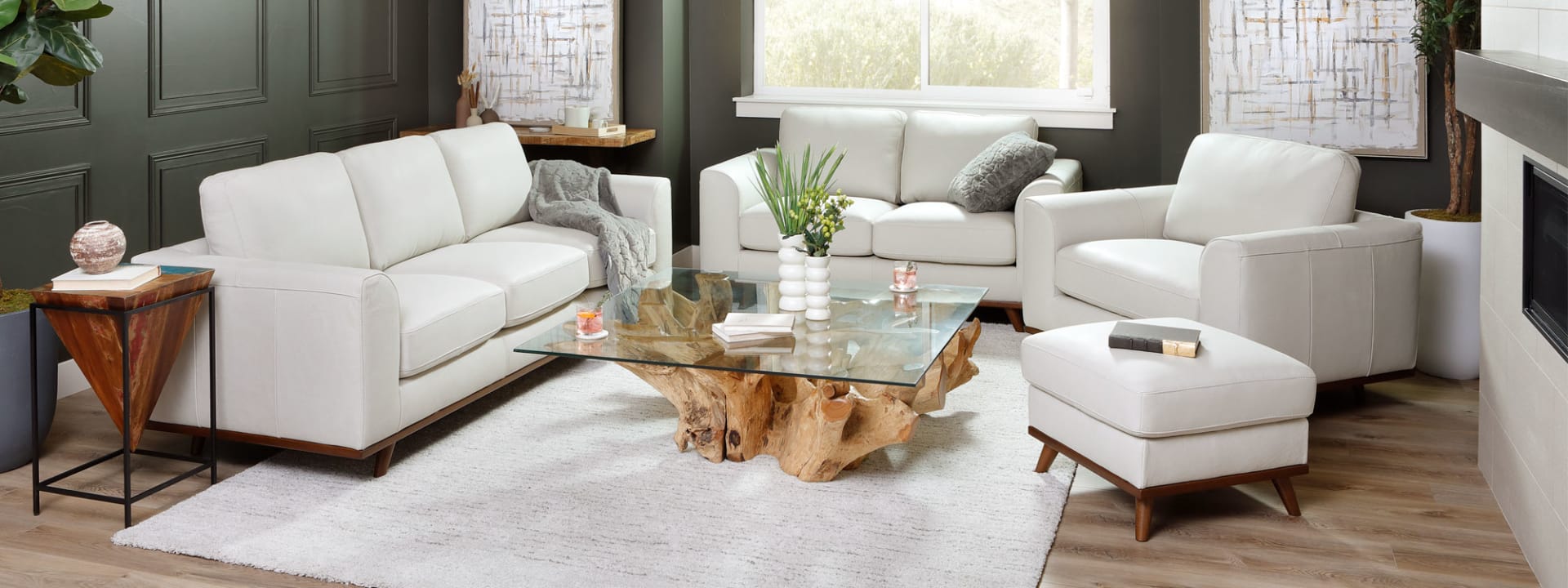Como Sofa Group in Living Room