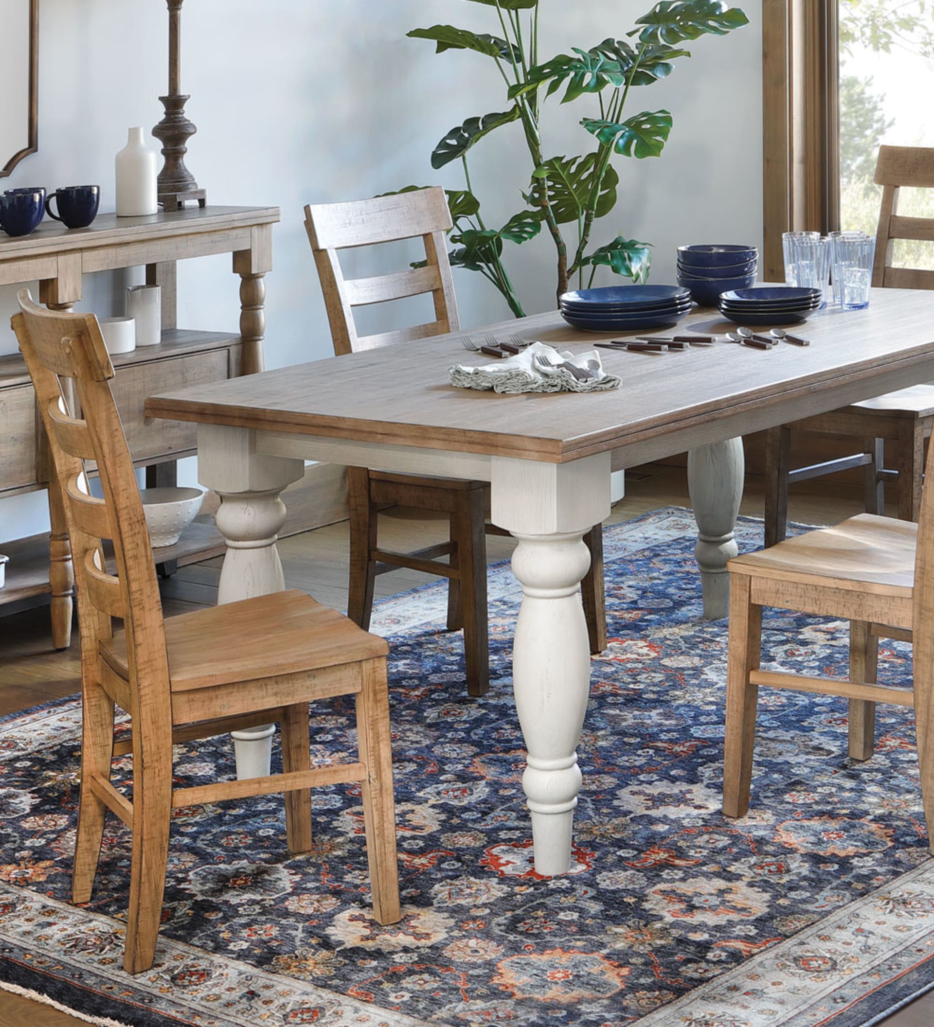 Willow Way Dining Set in Dining Room.