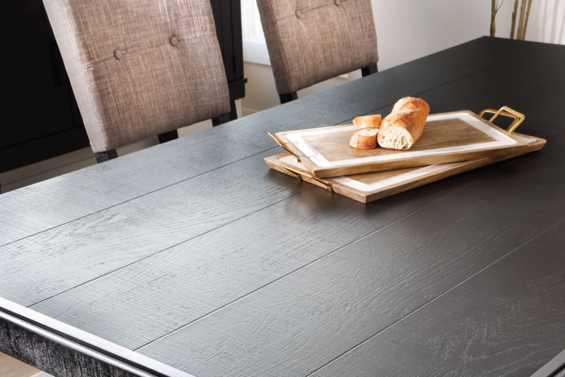 Castle Rock Table Detail Shot