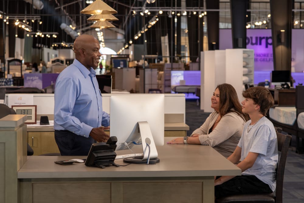 Denver Mattress Store Customer Service Desk