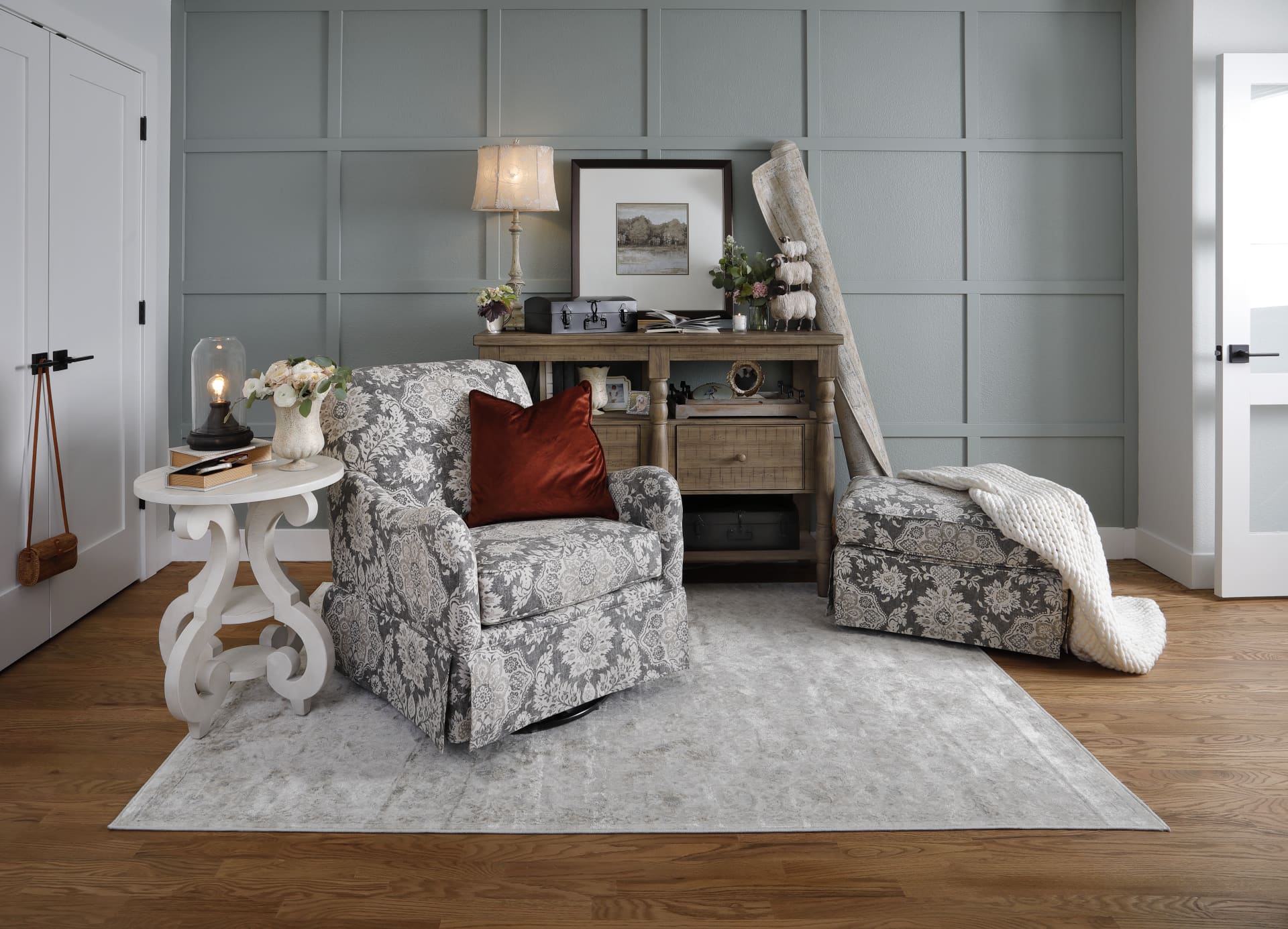Cottage Style Reading Nook