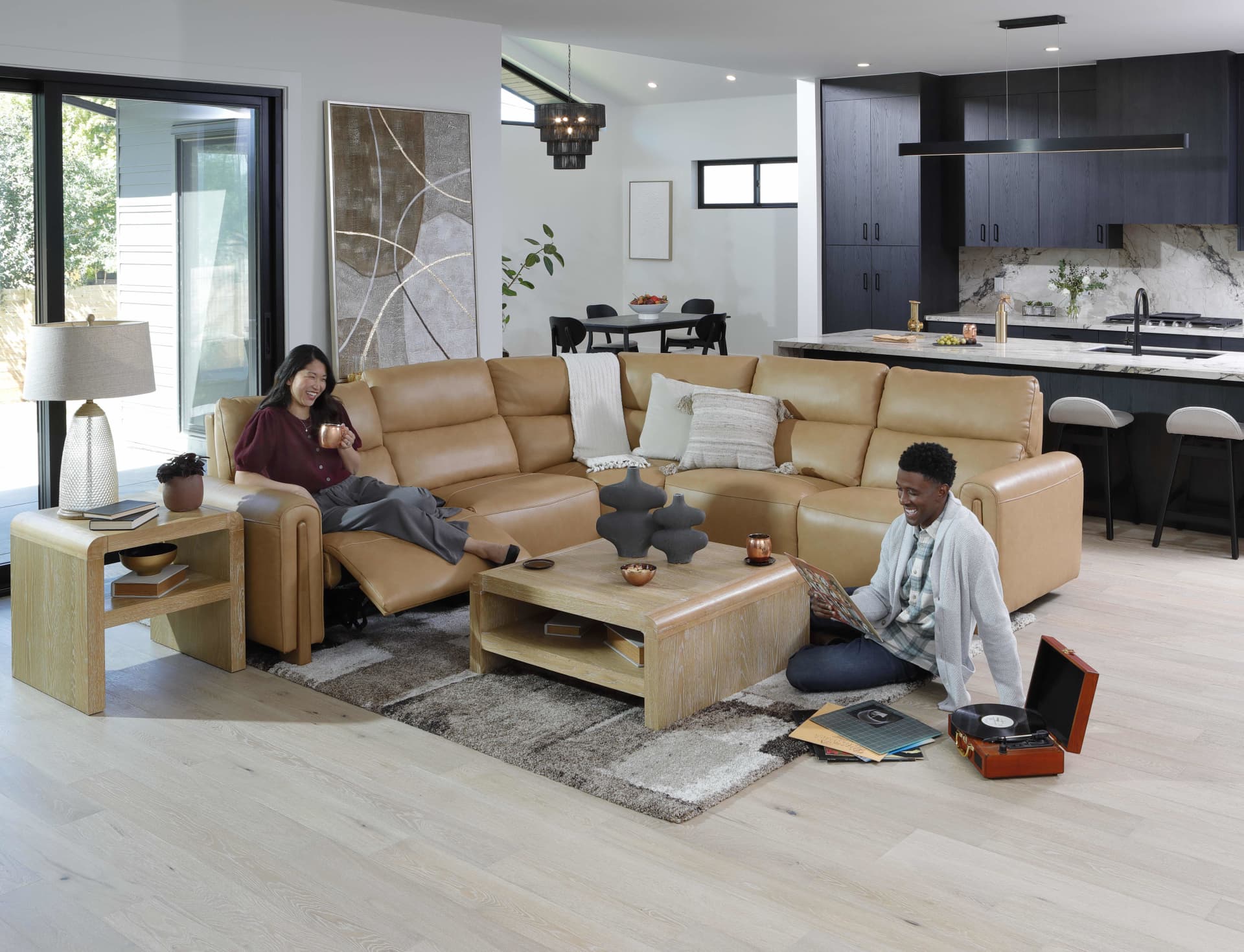 Rumor Power Reclining Sofa in modern living room