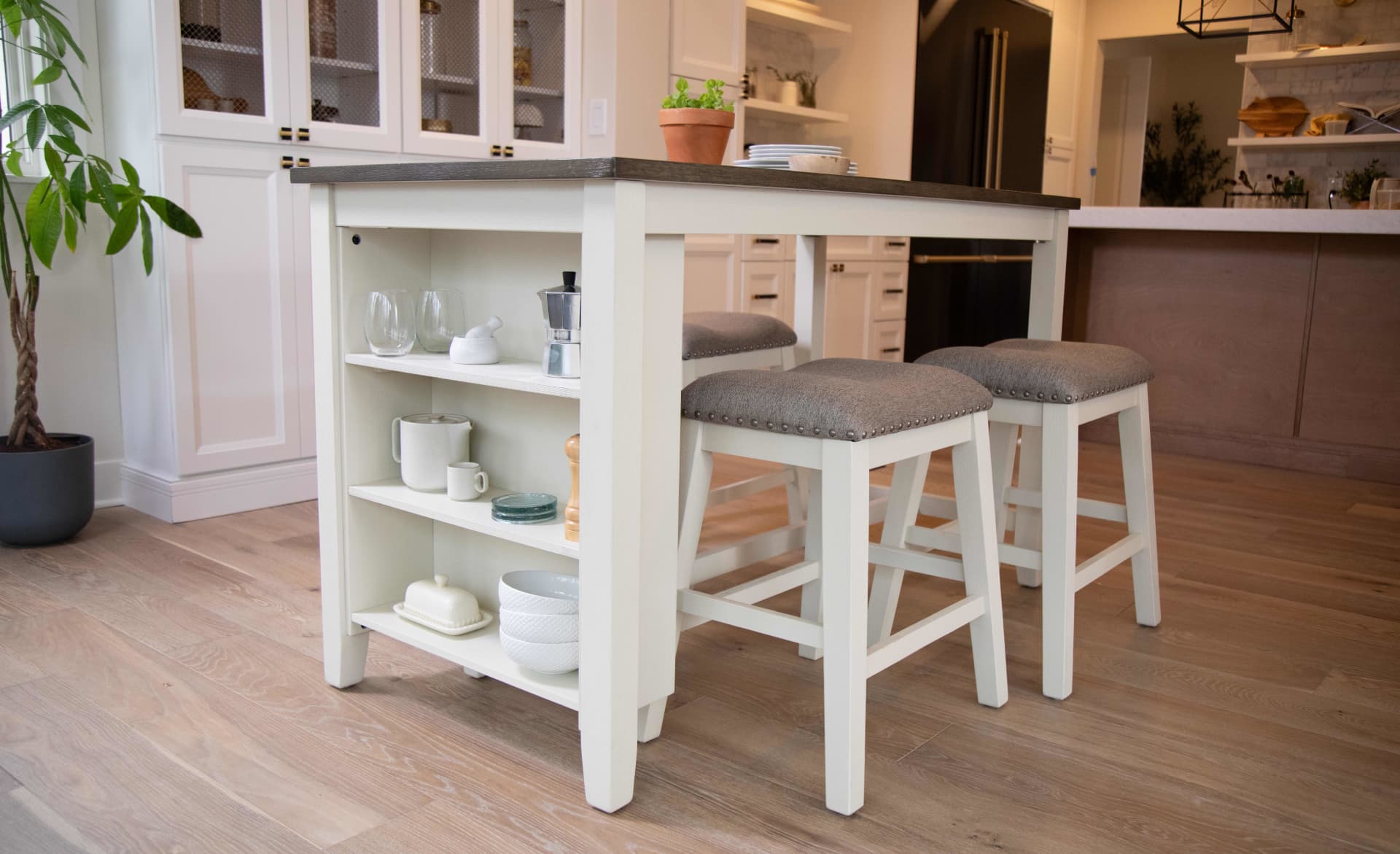 Dogwood Dining Set