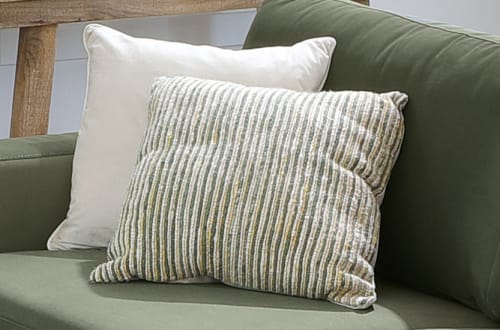 Two Pillows. Green and White.